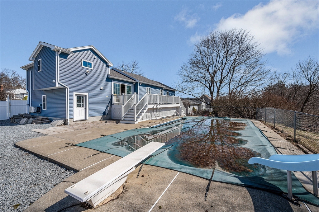 24 Eaton Drive Hudson, MA 01749 - Photo 35 of 37