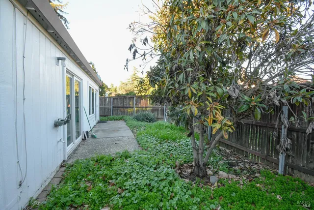 a view of a pathway of a house