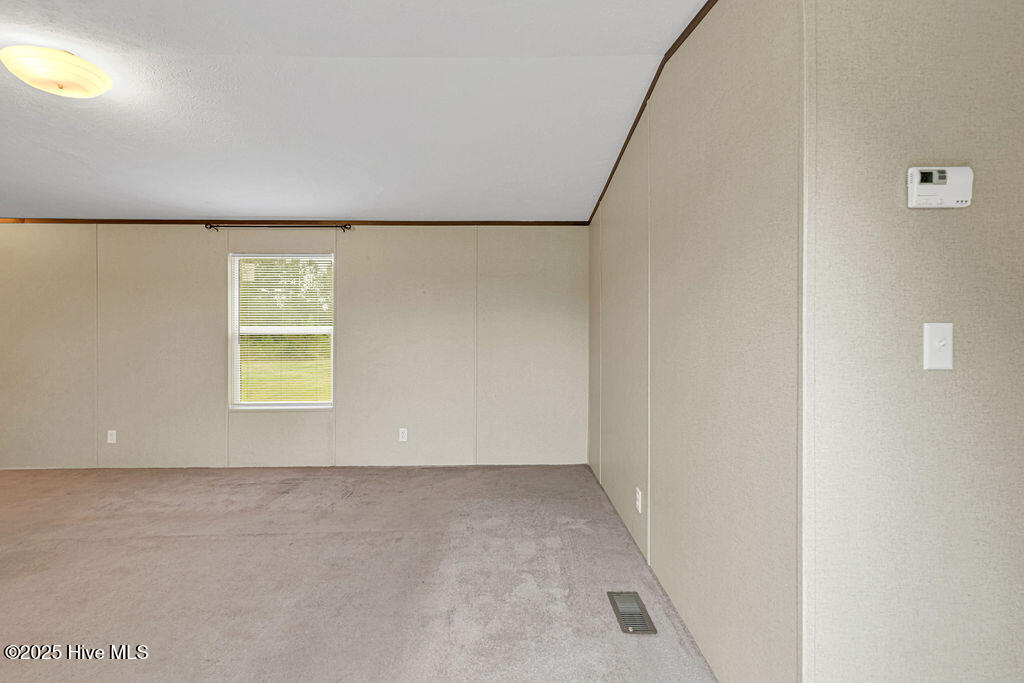181 Porters Ridge Road, Unit 1 Jacksonville, NC 28540 - Photo 3 of 21 DSC_6216