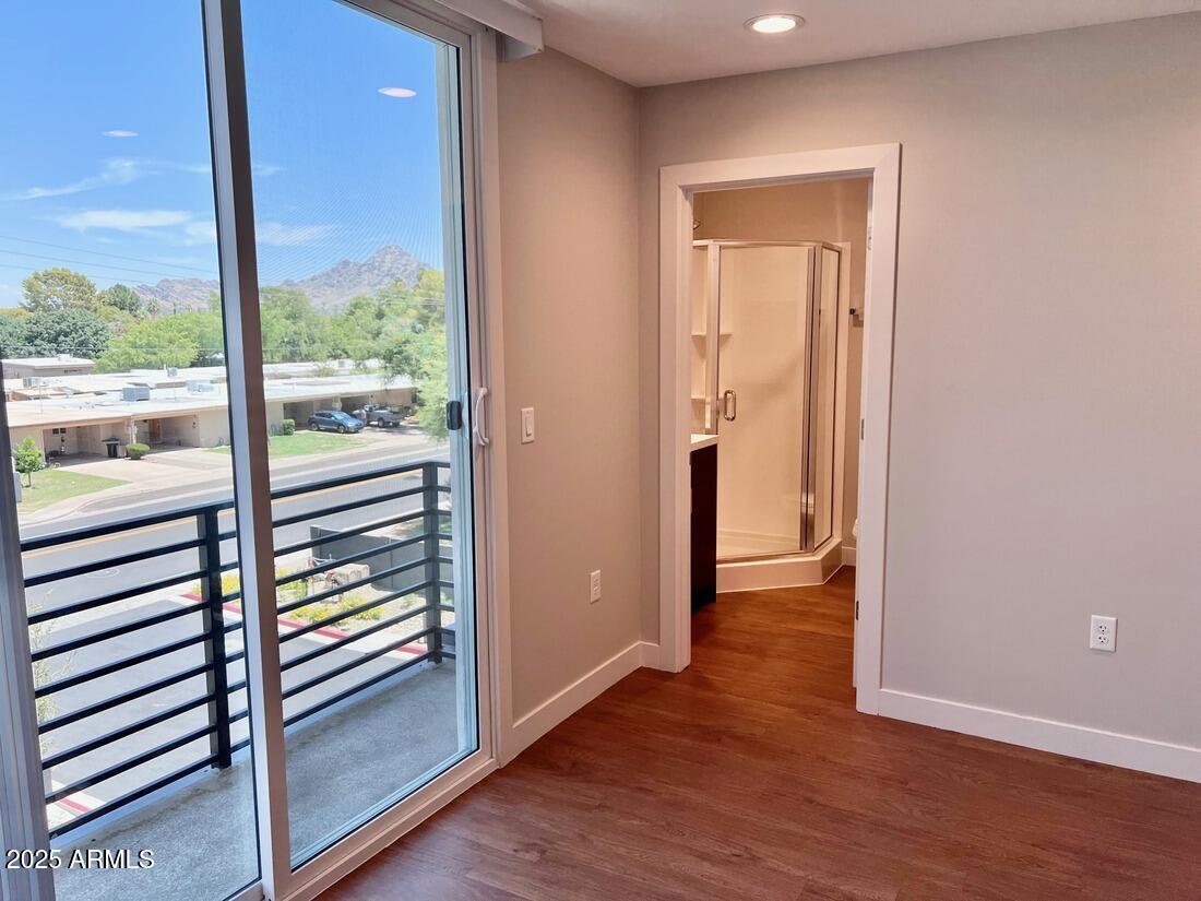 915 East Missouri Avenue, Unit 10 Phoenix, AZ 85014 - Photo 17 of 61 IMG_1817