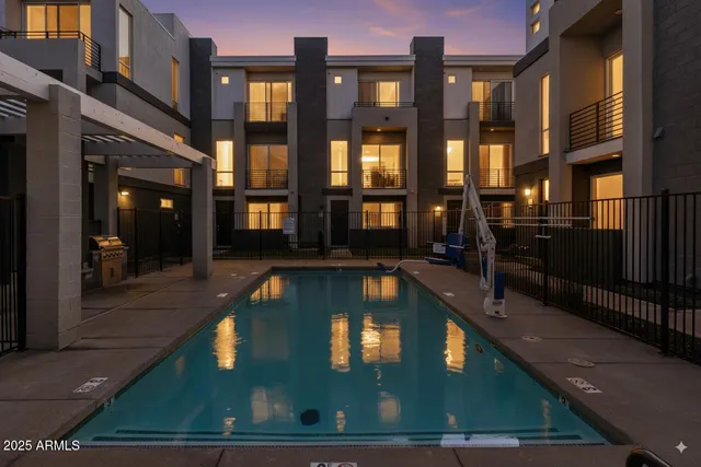 $2,995 | 915 East Missouri Avenue, Unit 10, Phoenix, AZ 85014