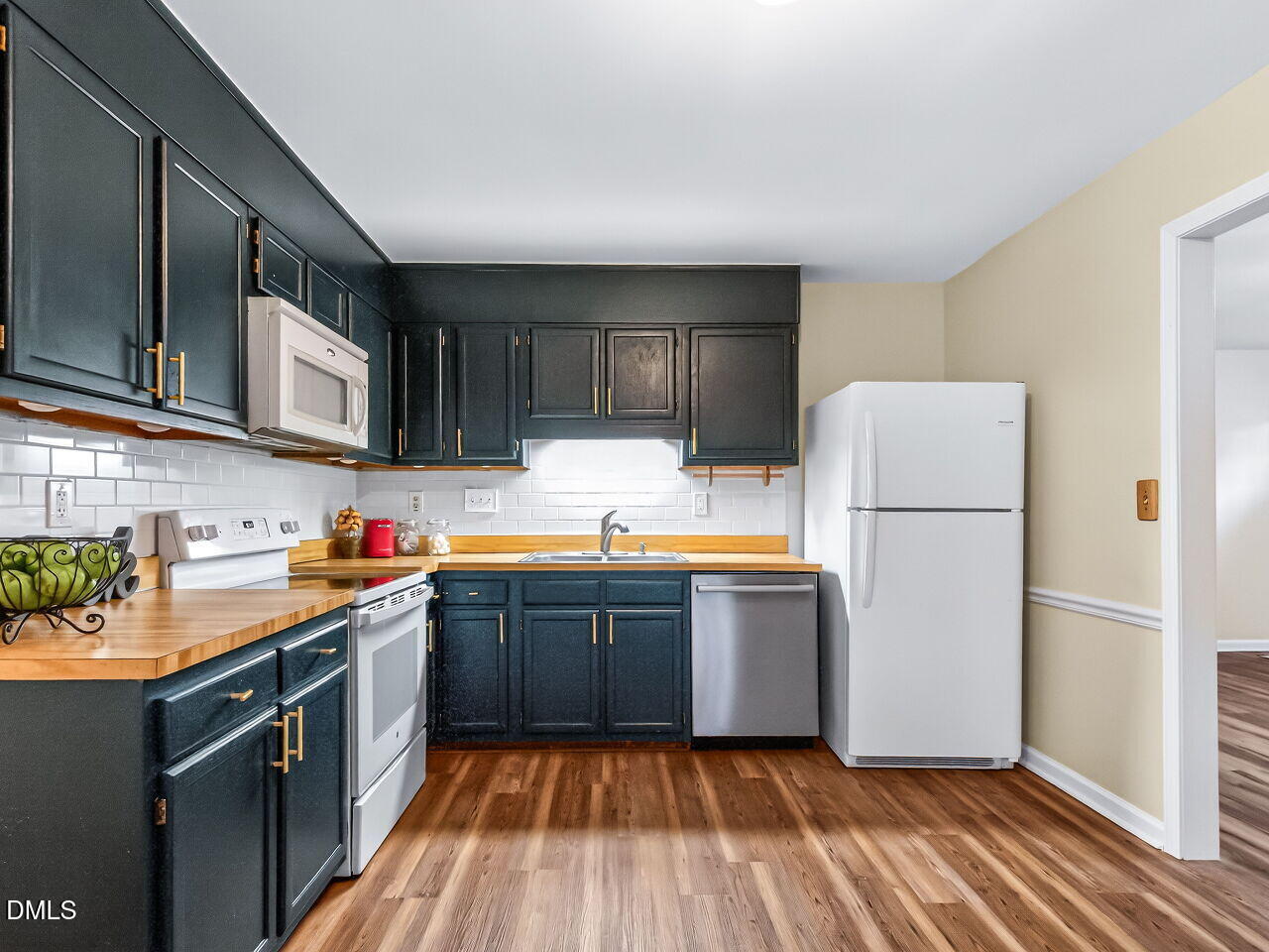 903 Limerick Lane Durham, NC 27713 - Photo 10 of 24 010-1280x960-photo