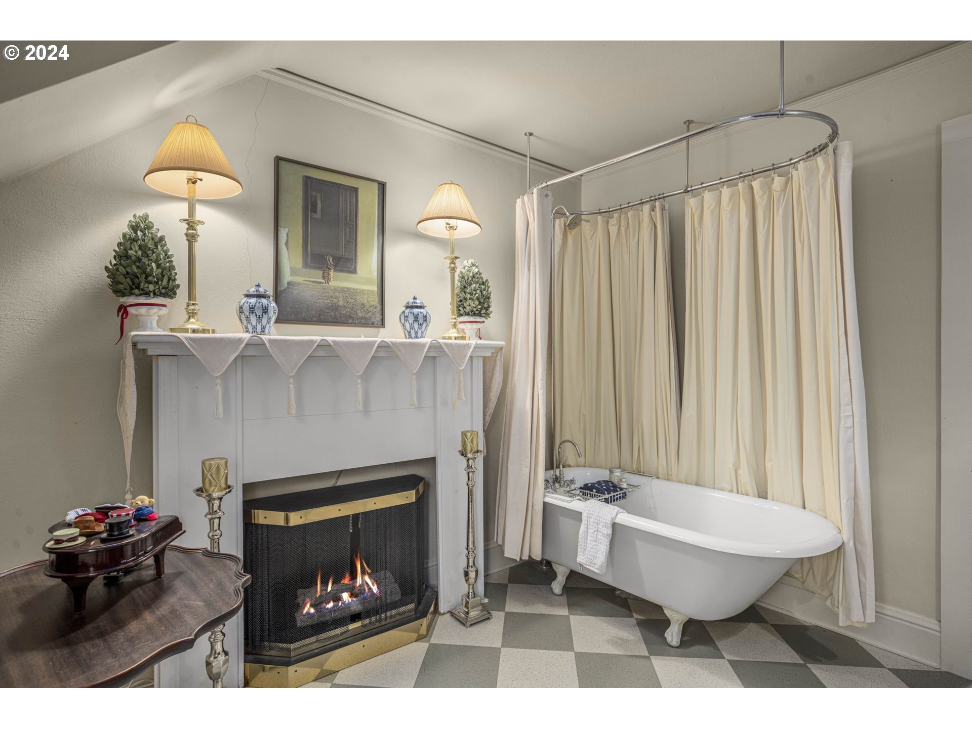 2271 Southwest Montgomery Drive Portland, OR 97201 - Photo 20 of 25 a bathroom with a sink and a mirror