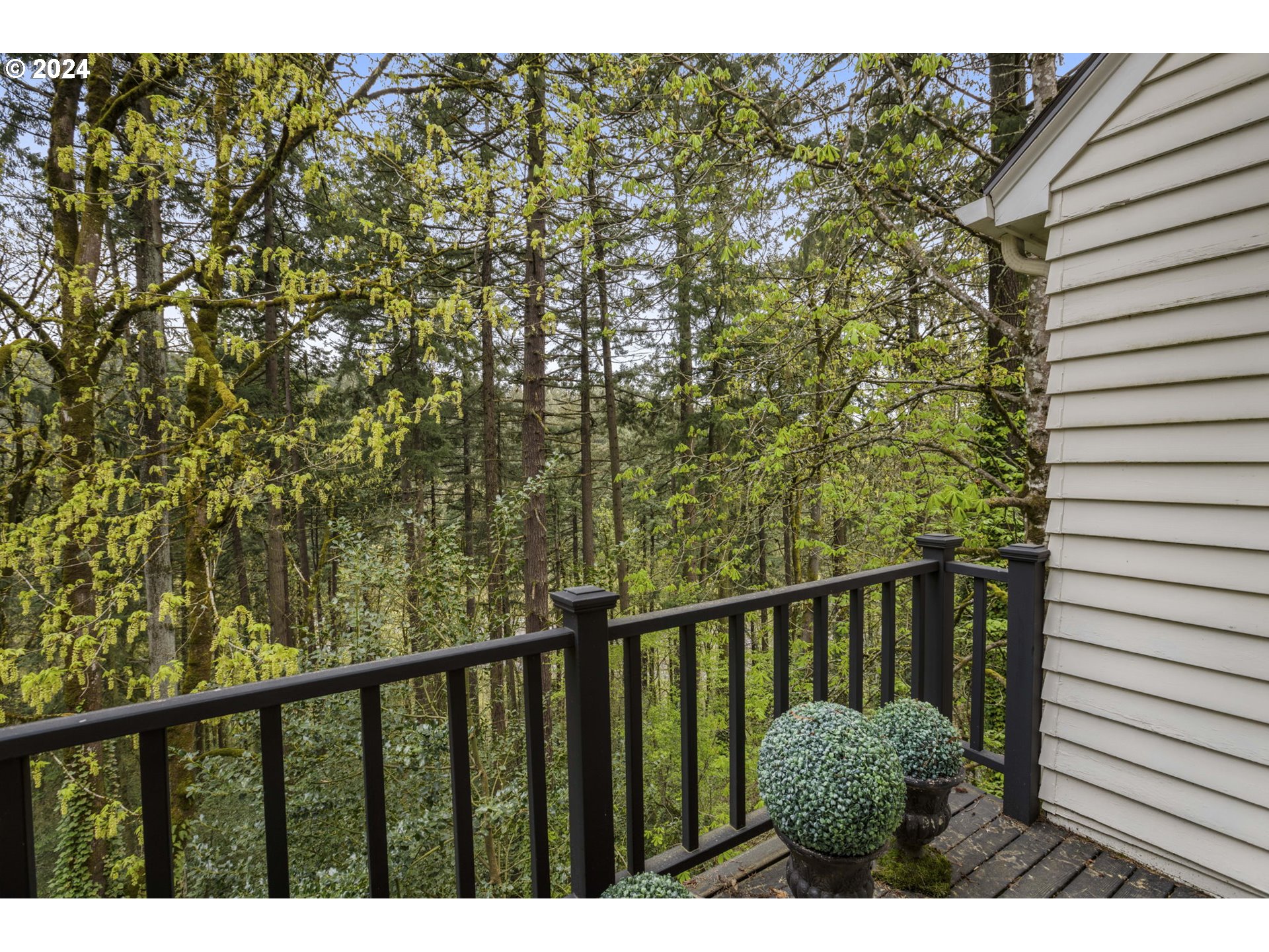 2271 Southwest Montgomery Drive Portland, OR 97201 - Photo 24 of 25 a side view of a wooden fence
