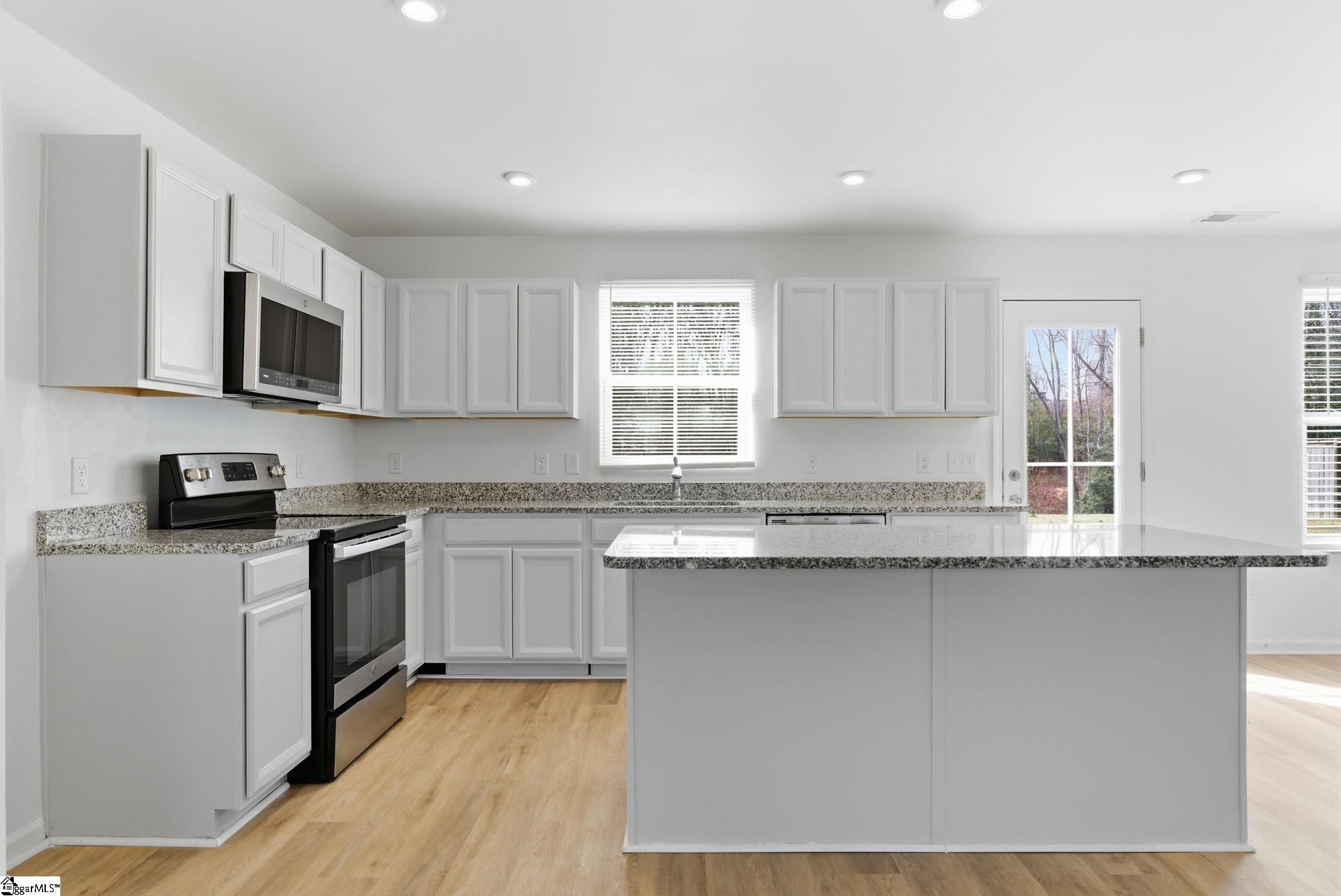 124 Barrington Creek Road Piedmont, SC 29673 - Photo 31 of 39