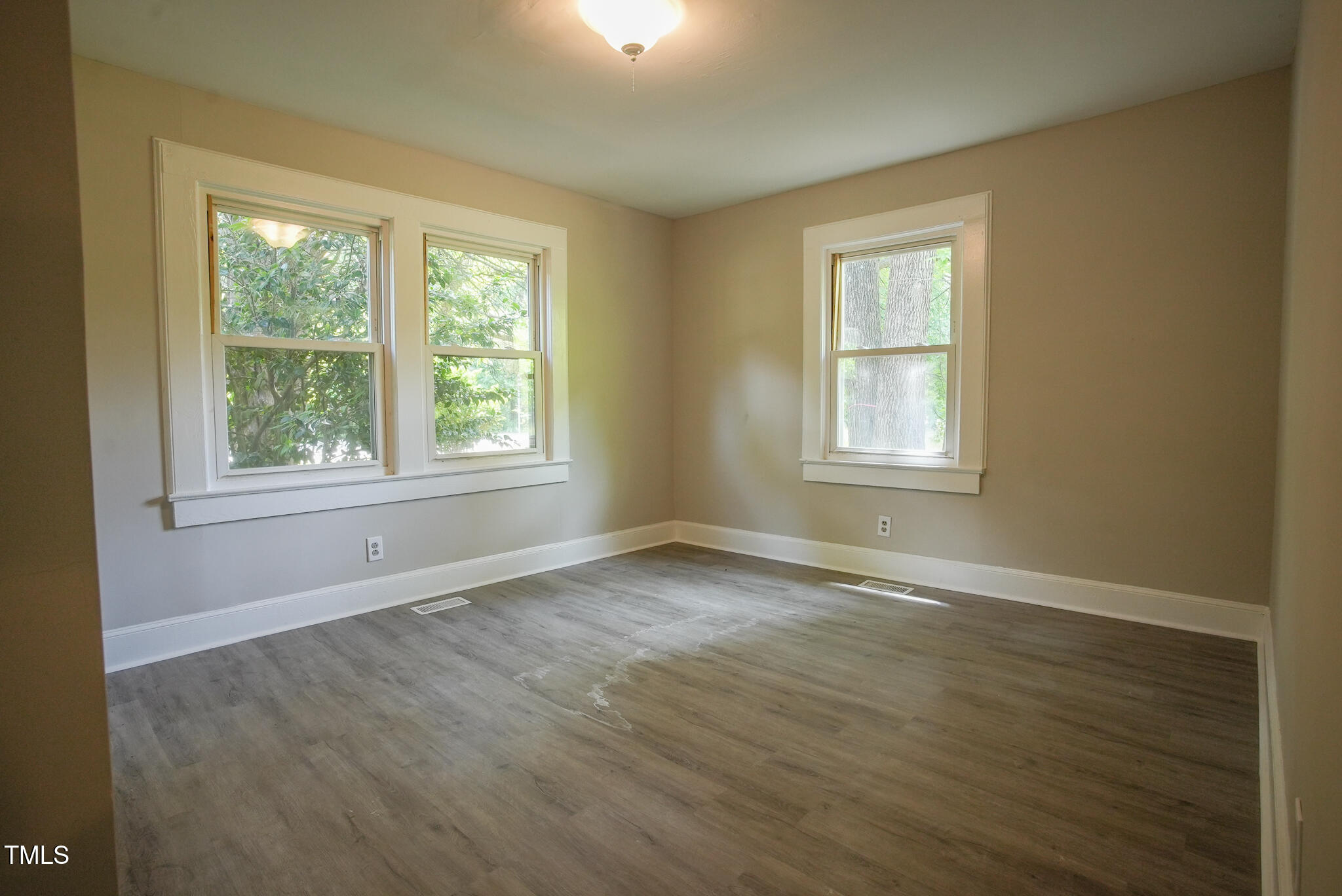 1015 Cross Link Road Raleigh, NC 27610 - Photo 4 of 17 CL BR2