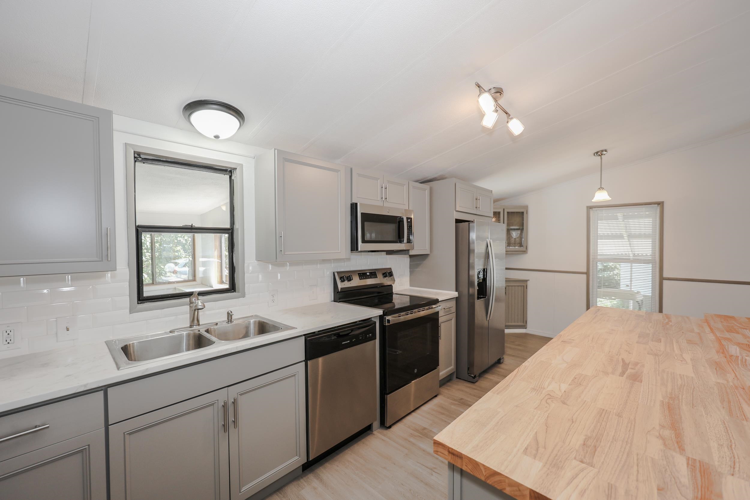 45 Rachael Circle Goffstown, NH 03045 - Photo 13 of 33 Gallery Image 13