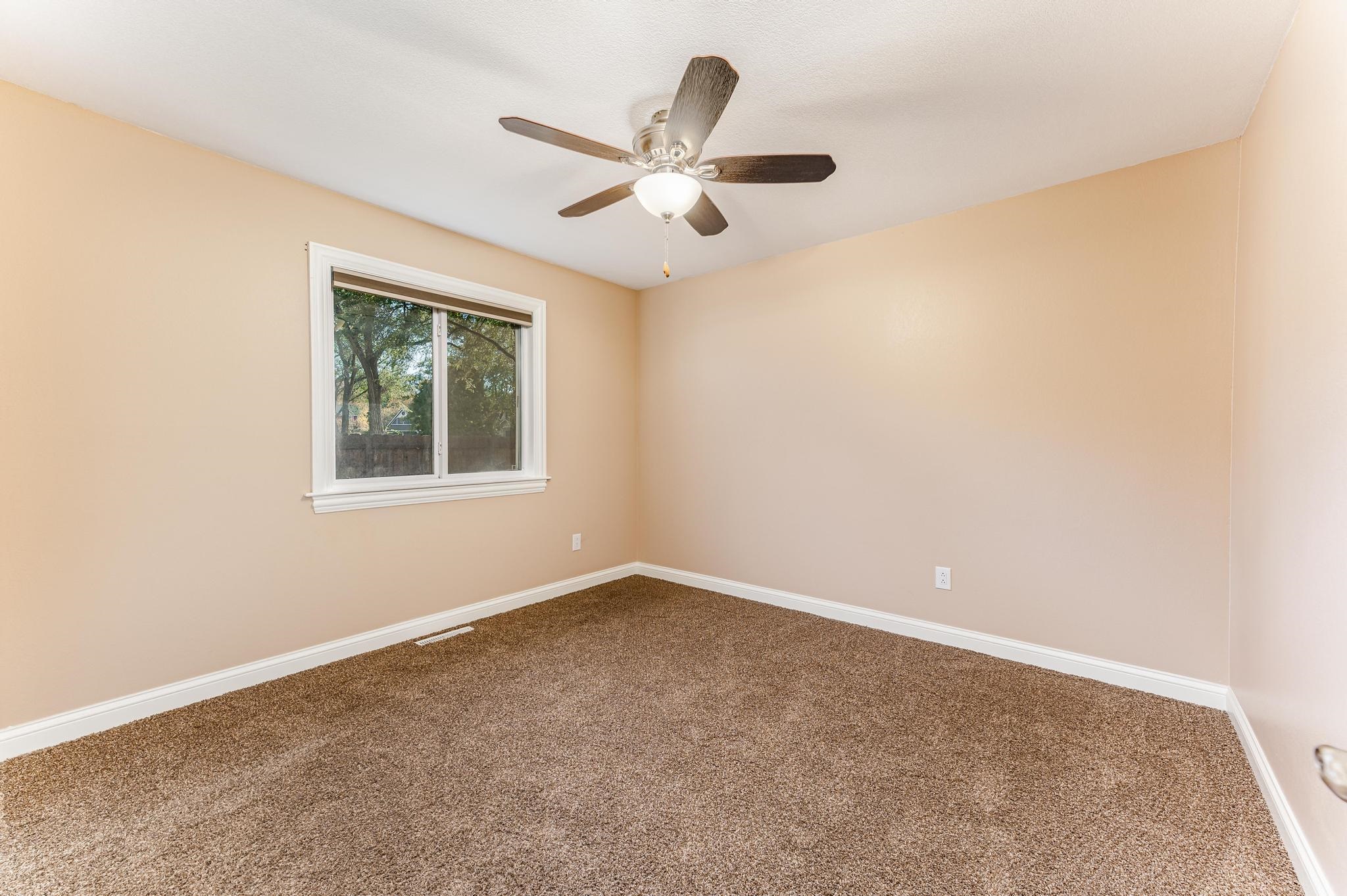 3746 North Smyser Street Wichita, KS 67204 - Photo 14 of 36