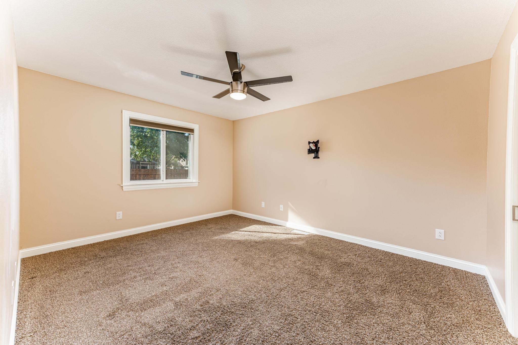 3746 North Smyser Street Wichita, KS 67204 - Photo 15 of 36