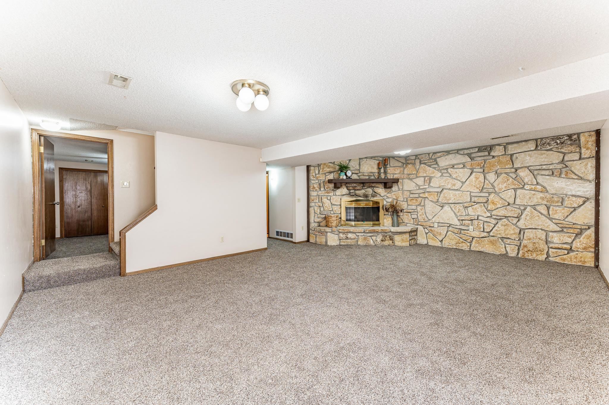 3746 North Smyser Street Wichita, KS 67204 - Photo 18 of 36