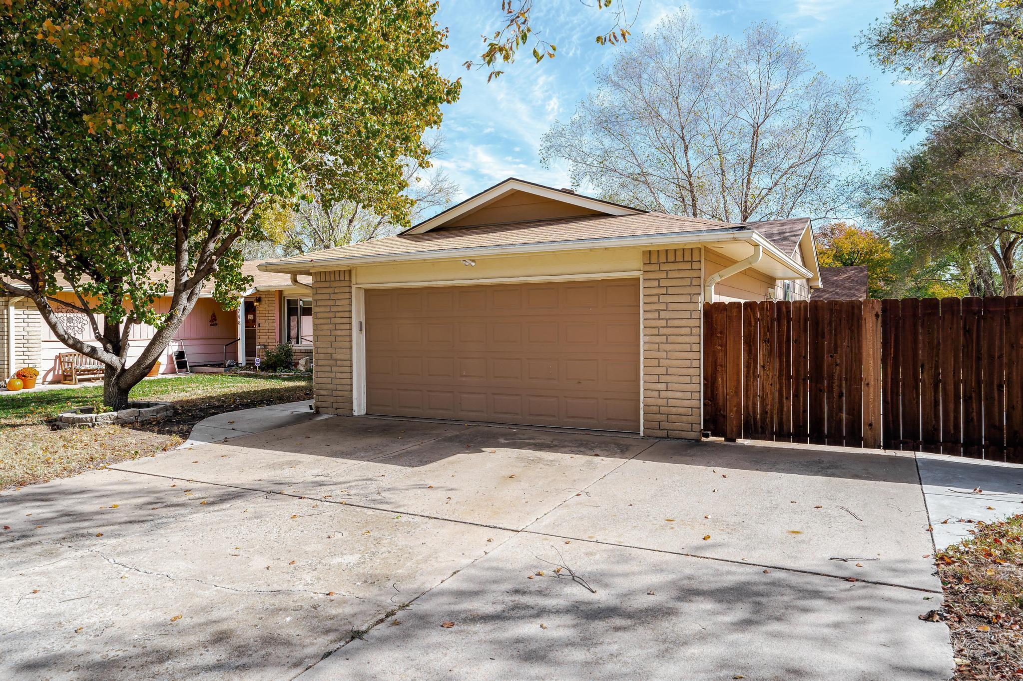 3746 North Smyser Street Wichita, KS 67204 - Photo 3 of 36