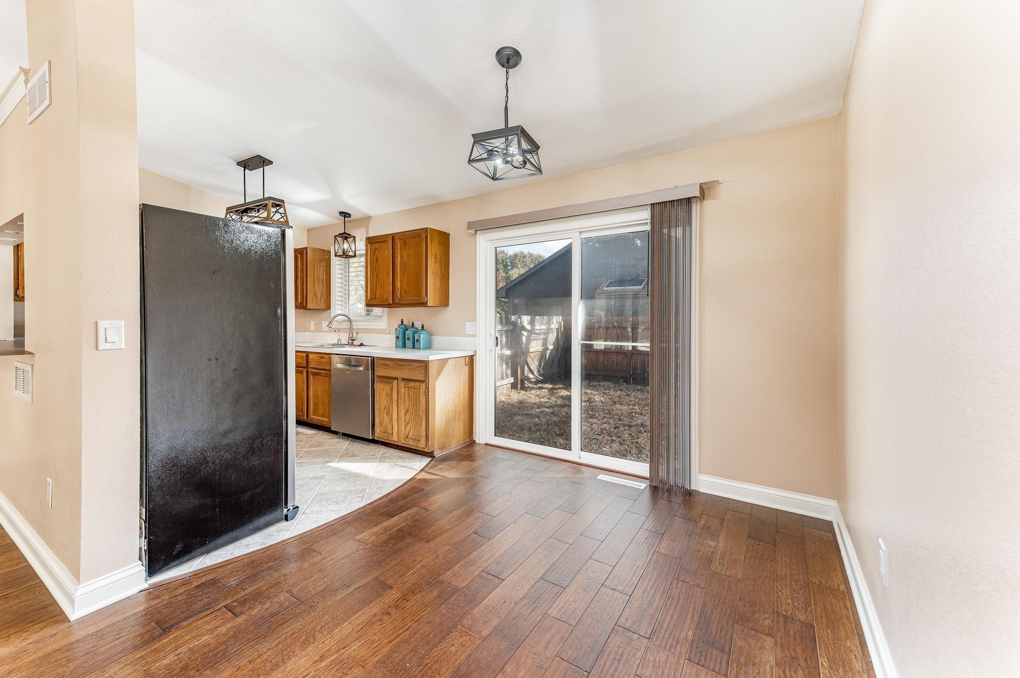 3746 North Smyser Street Wichita, KS 67204 - Photo 9 of 36