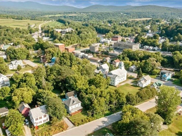 $299,000 | 30 North Avenue, Richford, VT 05476