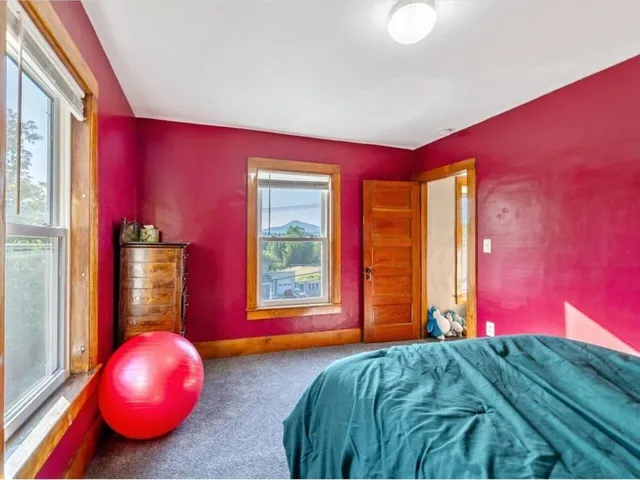 $299,000 | 30 North Avenue, Richford, VT 05476