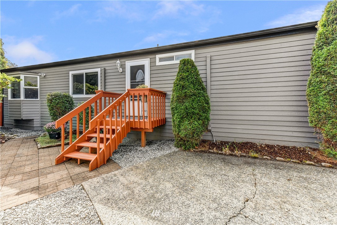 12509 Northeast 198th Street Bothell, WA 98011 - Photo 1 of 30 Gallery Image 1