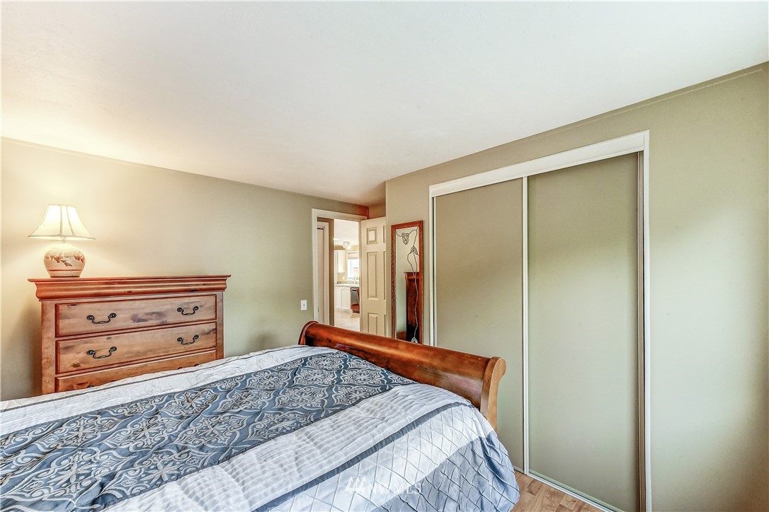12509 Northeast 198th Street Bothell, WA 98011 - Photo 23 of 30 Gallery Image 23