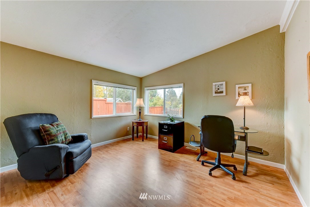 12509 Northeast 198th Street Bothell, WA 98011 - Photo 24 of 30 Gallery Image 24