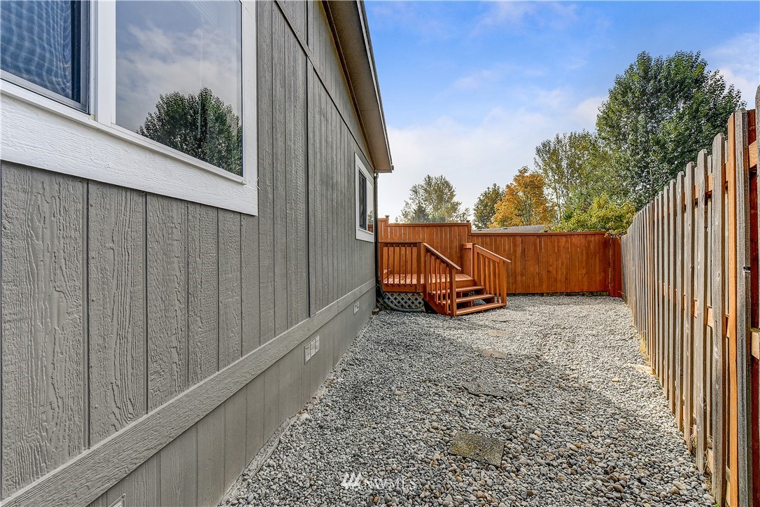 12509 Northeast 198th Street Bothell, WA 98011 - Photo 29 of 30 Gallery Image 29