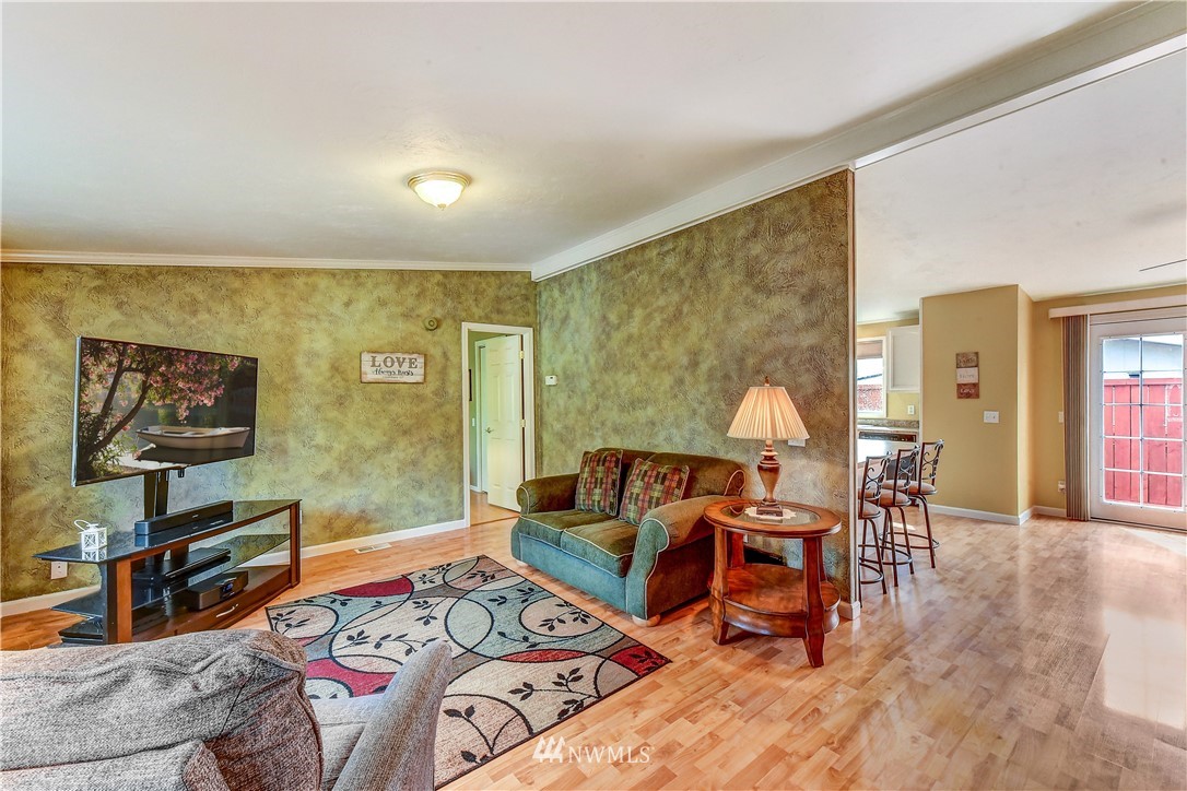 12509 Northeast 198th Street Bothell, WA 98011 - Photo 7 of 30 Gallery Image 7