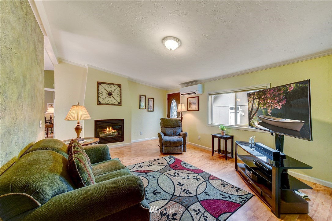 12509 Northeast 198th Street Bothell, WA 98011 - Photo 9 of 30 Gallery Image 9