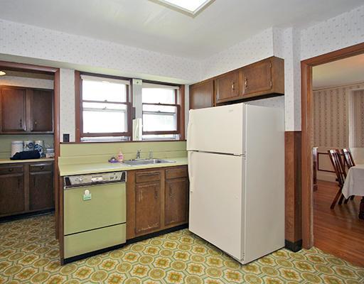 61 Warwick Road Belmont, MA 02478 - Photo 12 of 30 Gallery Image 12