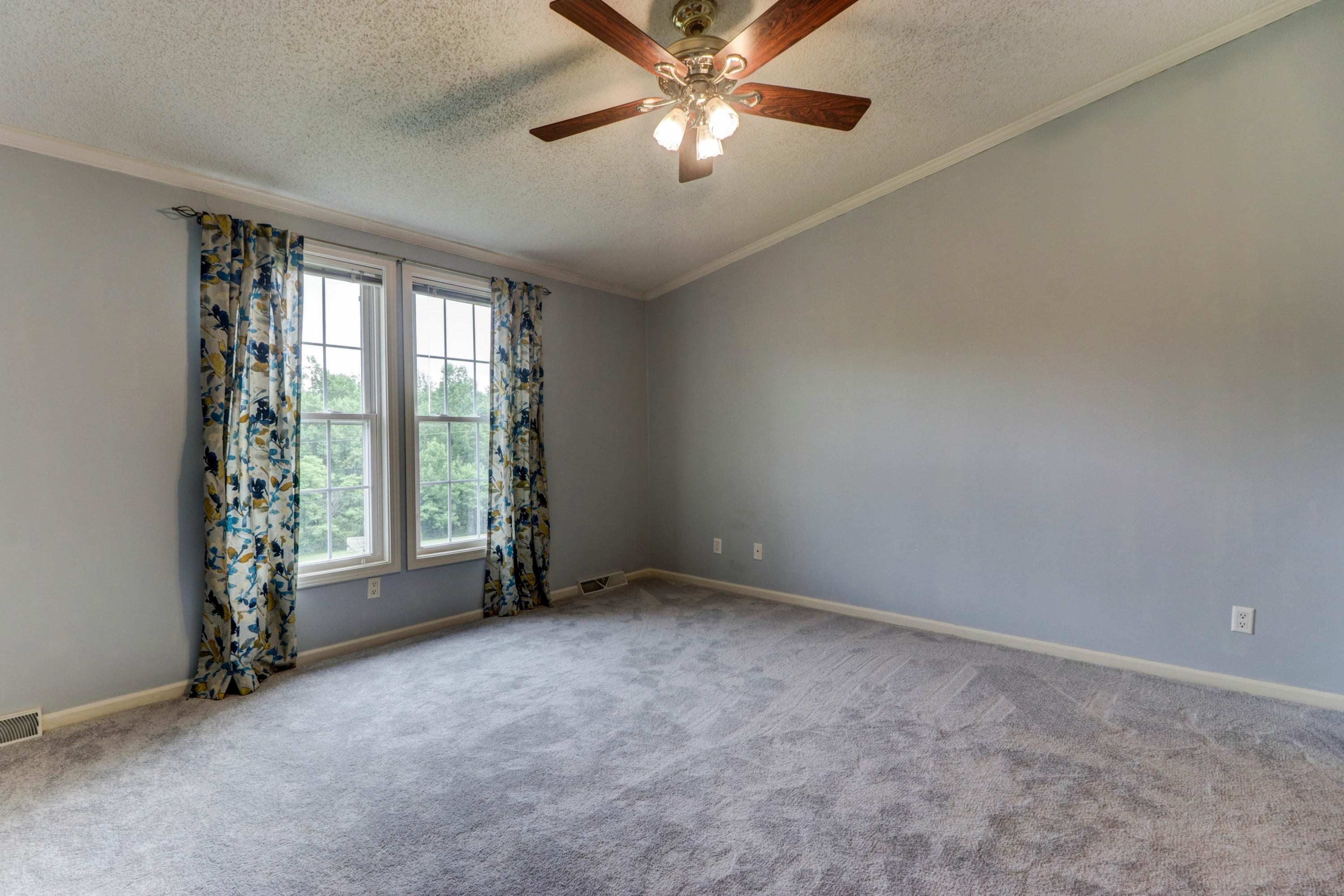2288 Mountain View Church Road Blue Ridge, VA 24064 - Photo 25 of 75 IMG_5273_4_5_6_7