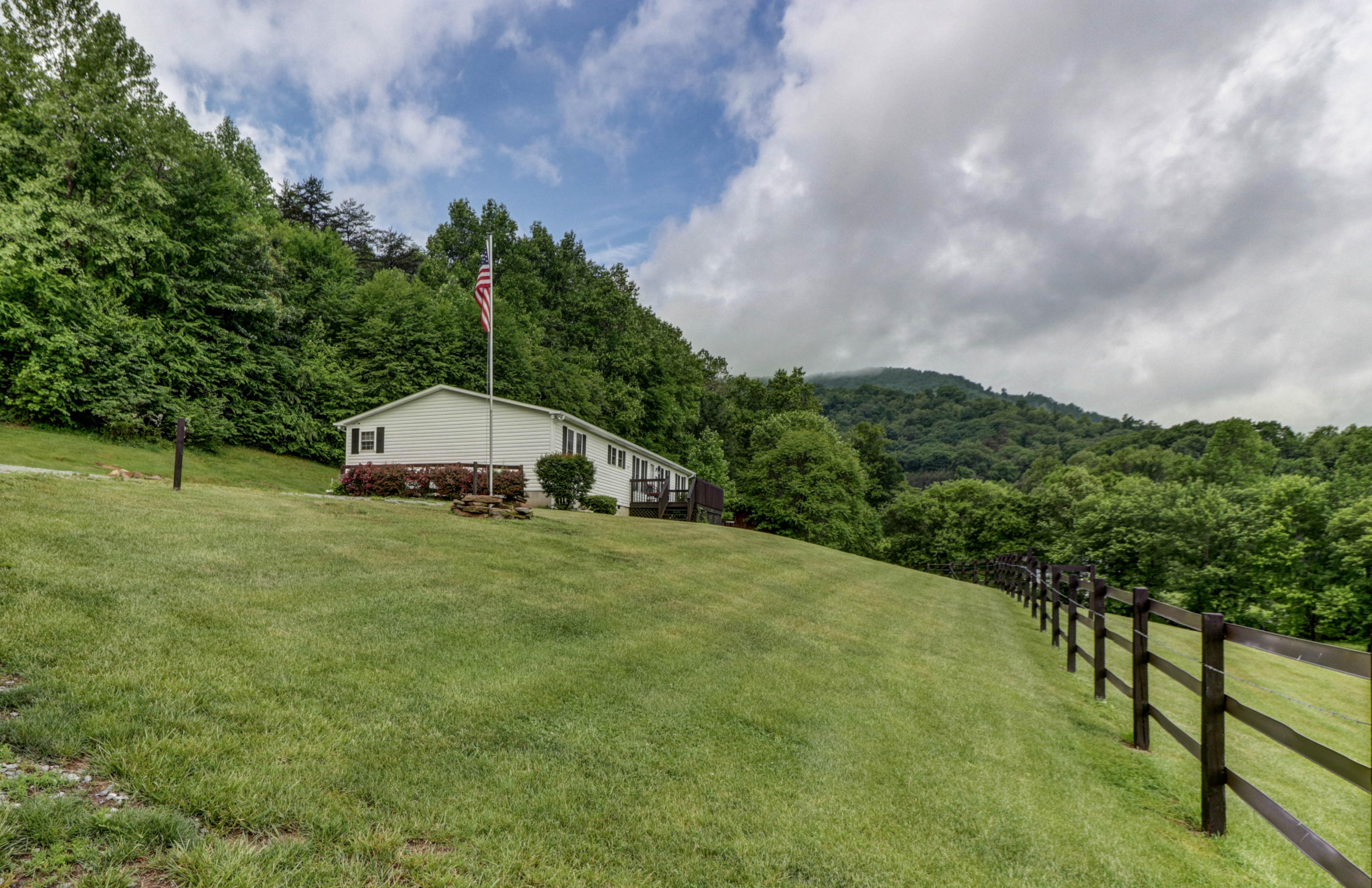 2288 Mountain View Church Road Blue Ridge, VA 24064 - Photo 39 of 75 IMG_5343_4_5_6_7