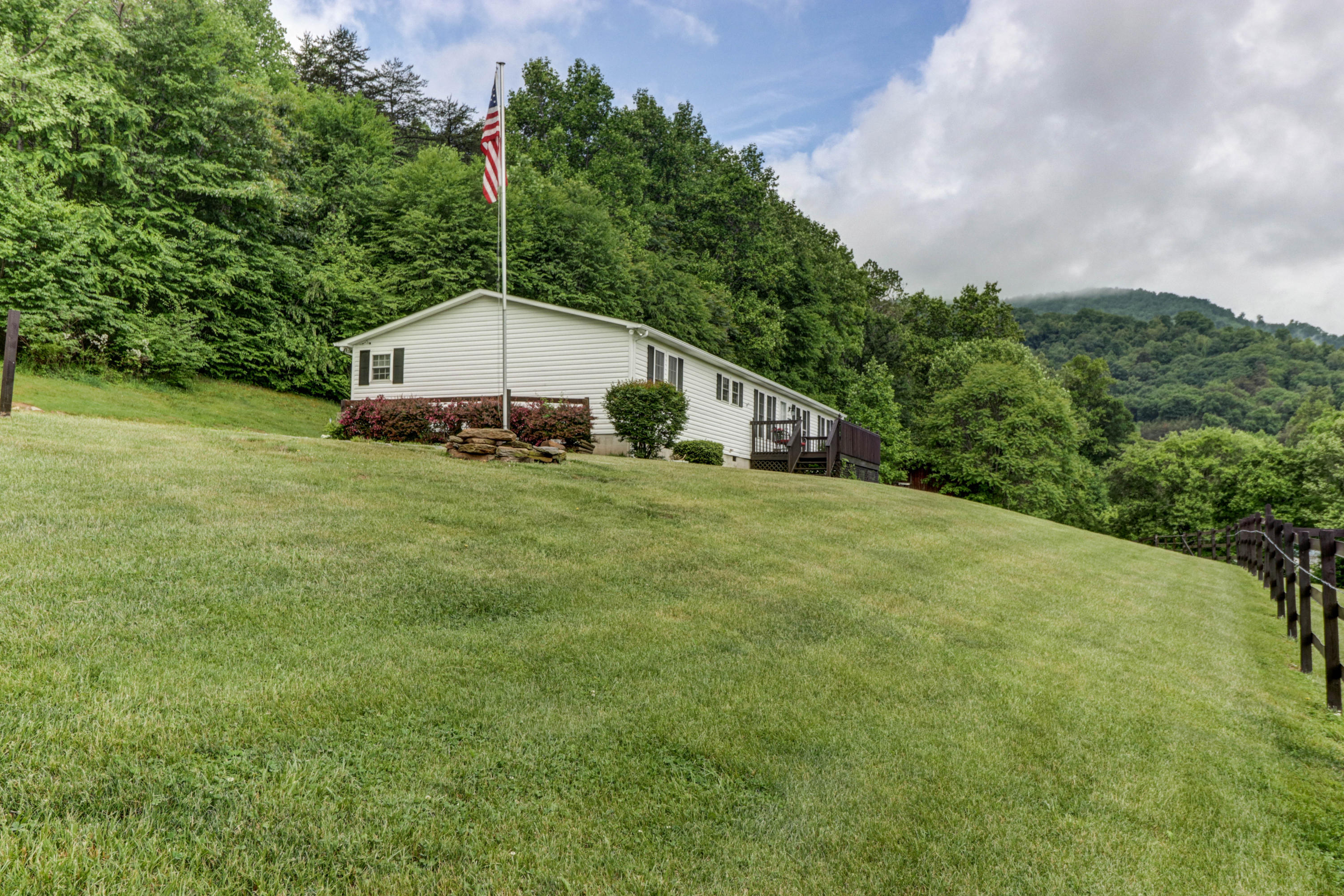 2288 Mountain View Church Road Blue Ridge, VA 24064 - Photo 7 of 75 IMG_5348_49_50_51_52