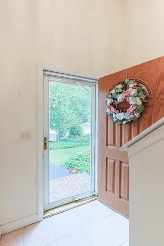 a view of a livingroom with furniture