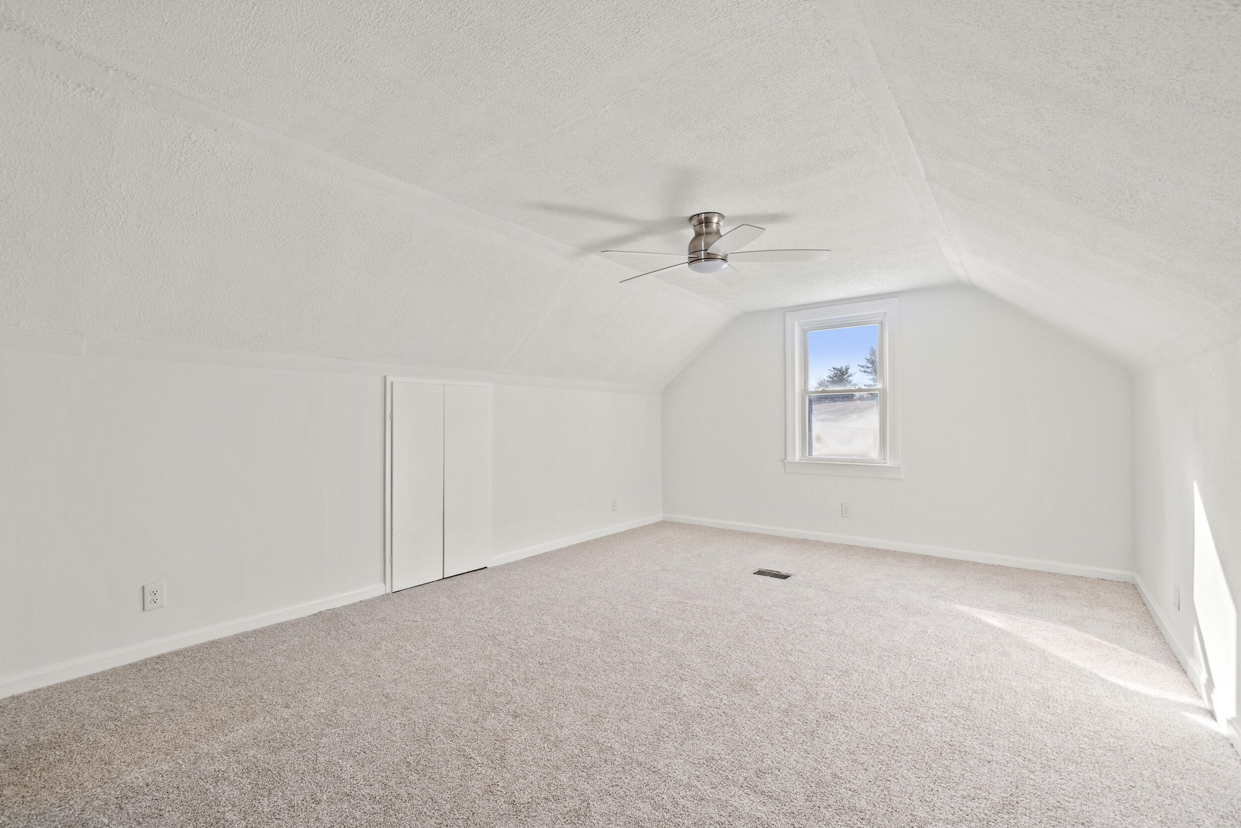 814 Alton Road Danville, KY 40422 - Photo 21 of 31 Bonus Area/Bedroom