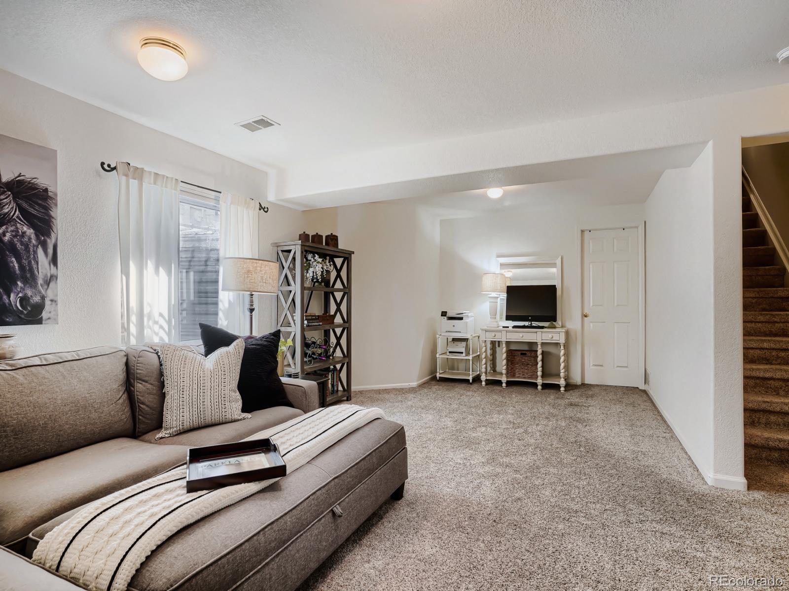 36 Woodland Circle Highlands Ranch, CO 80126 - Photo 5 of 22