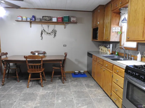 $200,000 | 1464 Dr Beatrous Road, Theriot, LA 70397