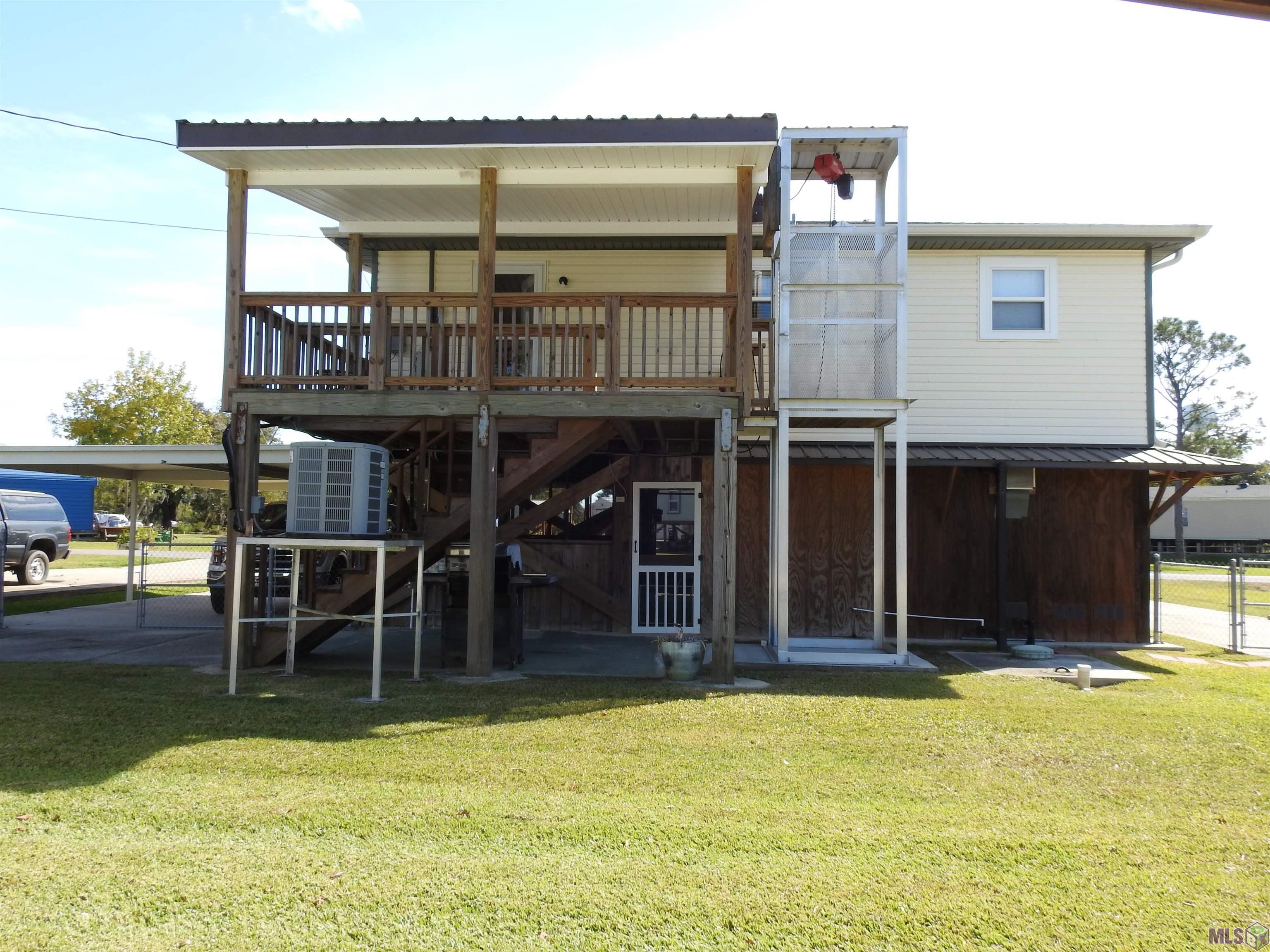 1464 Dr Beatrous Road Theriot, LA 70397 - Photo 3 of 30