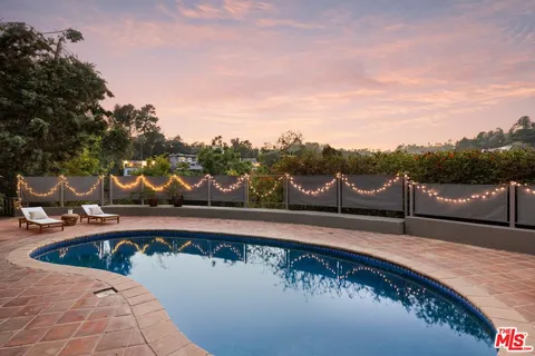 $2,395,000 | 8835 Crescent Drive, Los Angeles, CA 90046