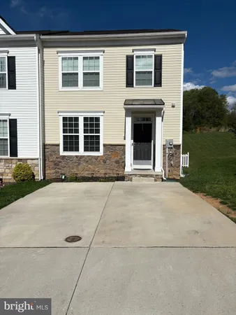 $280,000 | 142 Compound Circle, Martinsburg, WV 25403