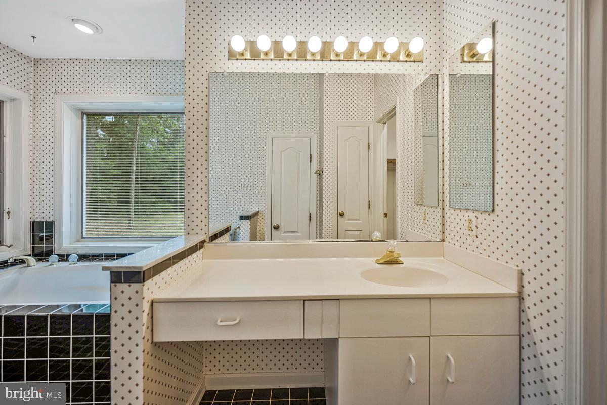 14600 Honeysuckle Way Issue, MD 20645 - Photo 25 of 64