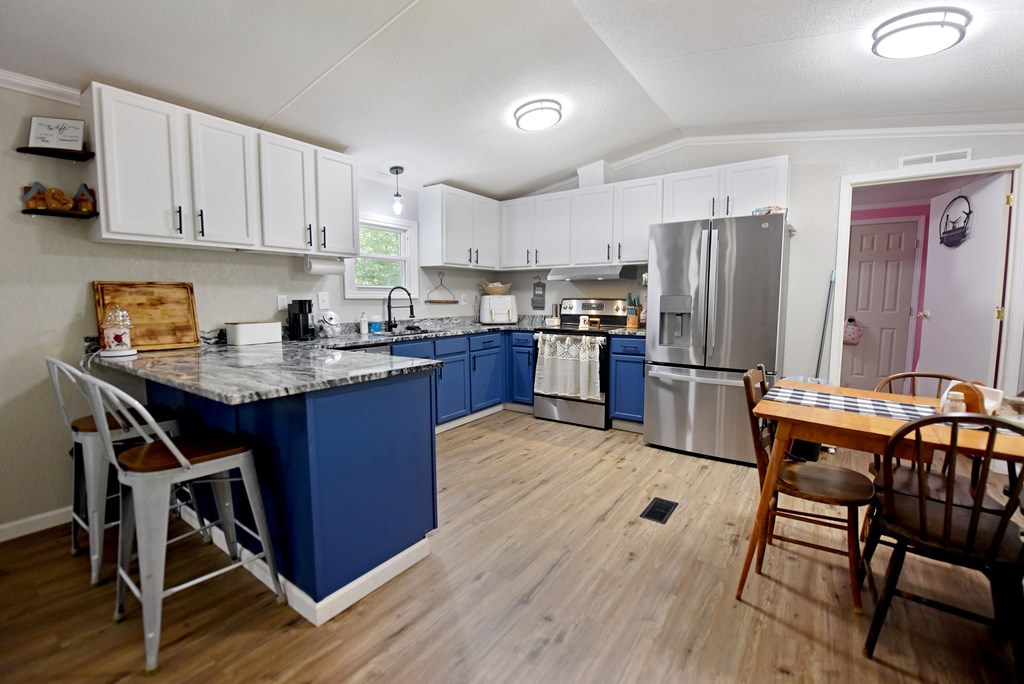 761 Emerine Road Blairsville, GA 30512 - Photo 2 of 39