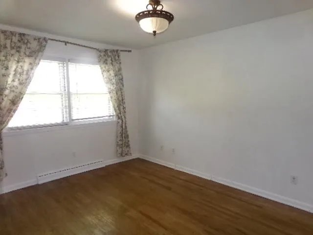 $219,900 | 1435 Bolkinwood Drive, Freeport, IL 61032