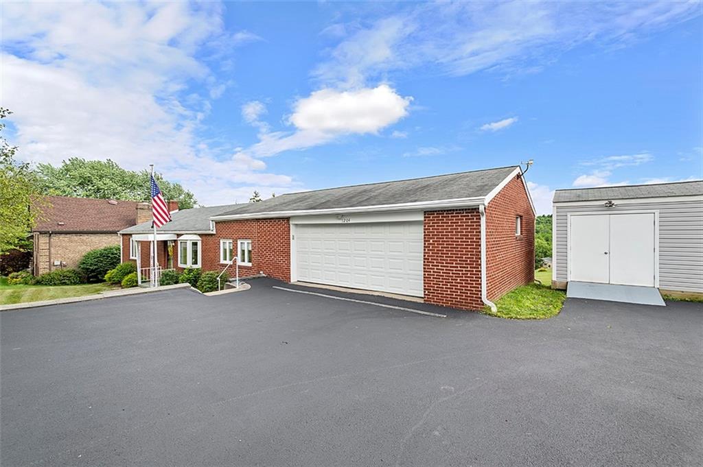 1204 Oakridge Road McDonald, PA 15057 - Photo 20 of 24 Gallery Image 20