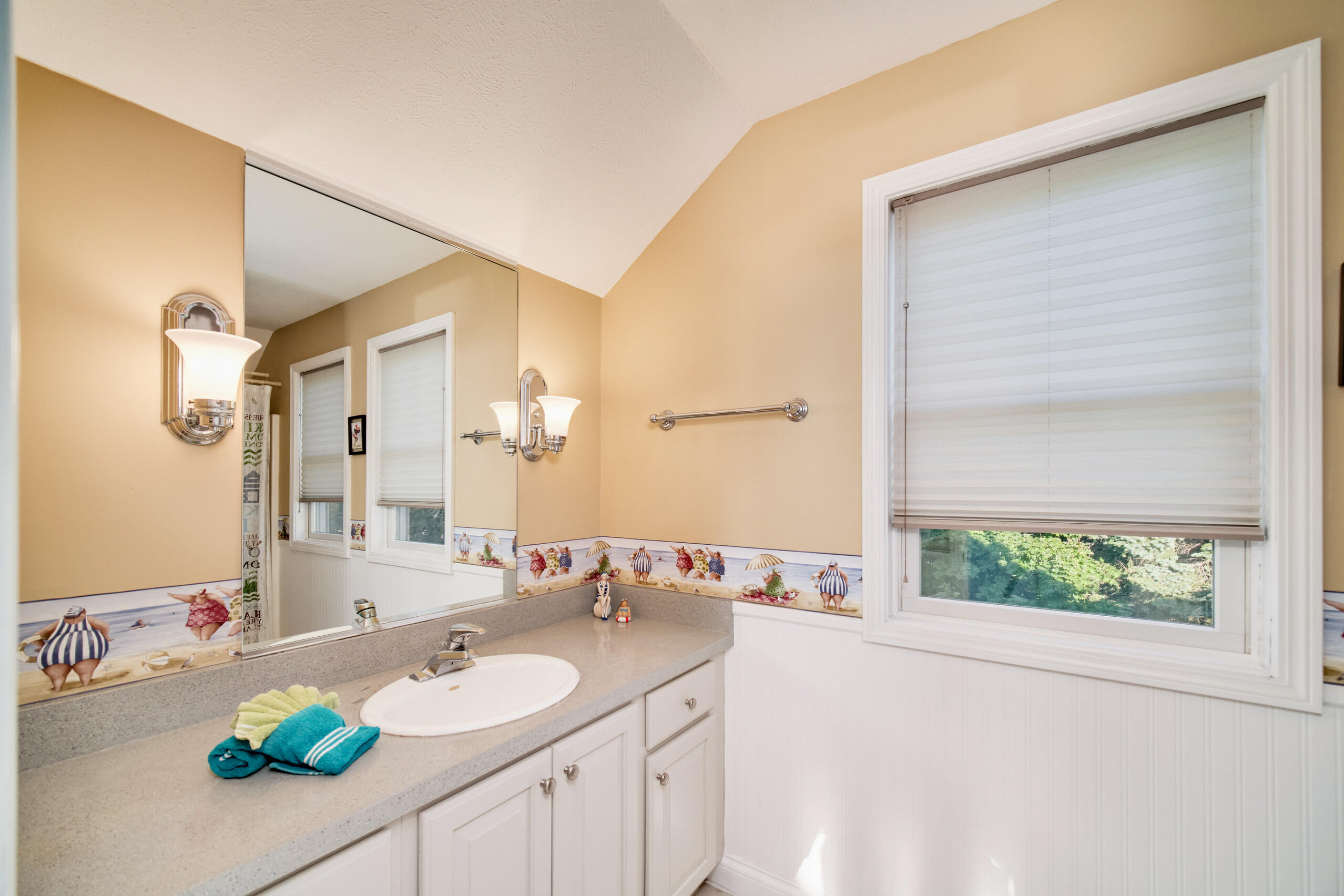 70 Brookharbor South Manistee, MI 49660 - Photo 24 of 28 Full Bathroom