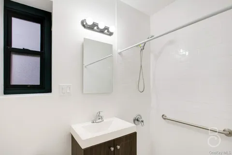 $325,000 | 34-20 79th Street, Unit 6I | Jackson Heights