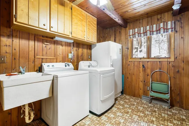 $399,900 | 2548 Woodhaven Road, Eau Claire, WI 54703