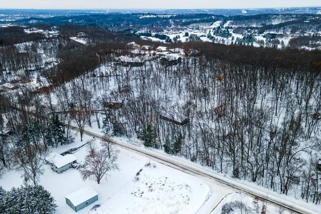 $399,900 | 2548 Woodhaven Road, Eau Claire, WI 54703