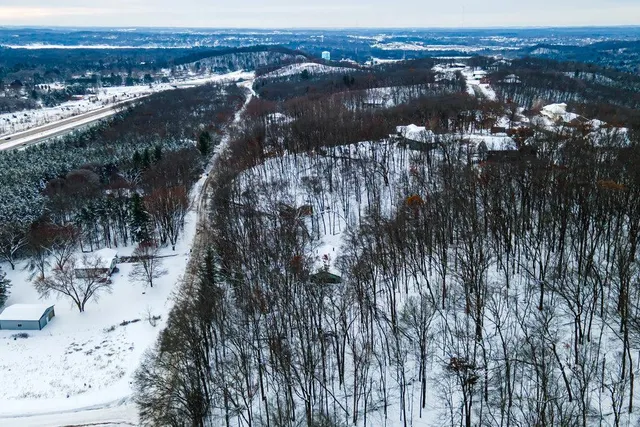 $399,900 | 2548 Woodhaven Road, Eau Claire, WI 54703