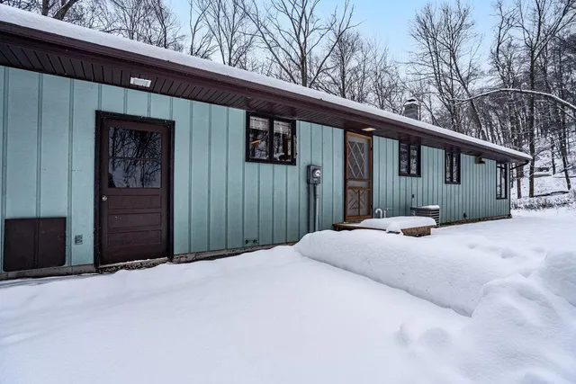 $399,900 | 2548 Woodhaven Road, Eau Claire, WI 54703