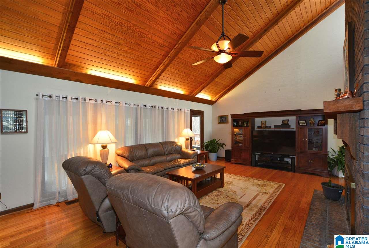 2428 Brook Run Birmingham, AL 35244 - Photo 8 of 50