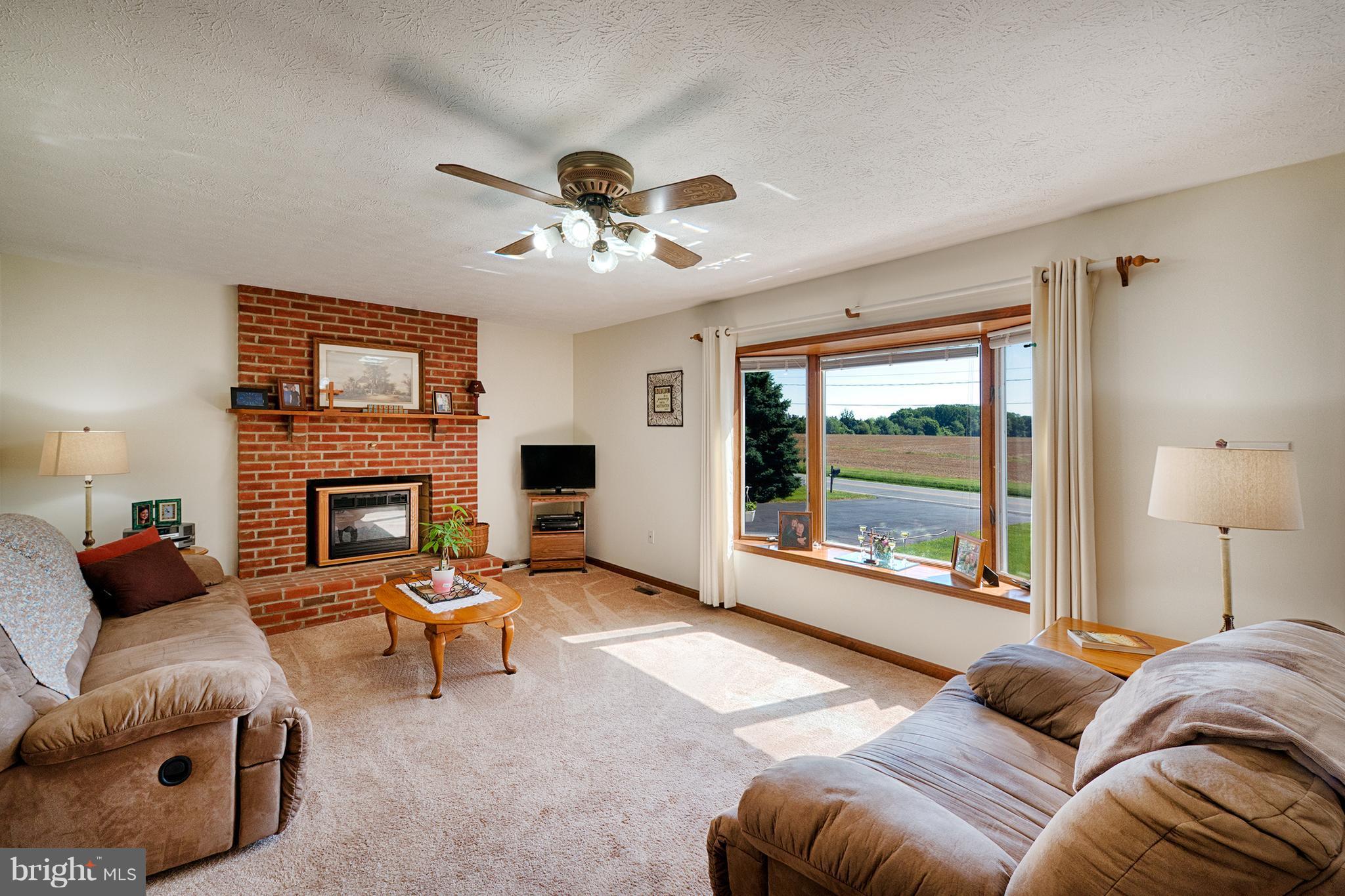 546 Hopewell Road Rising Sun, MD 21911 - Photo 2 of 24 Living Room