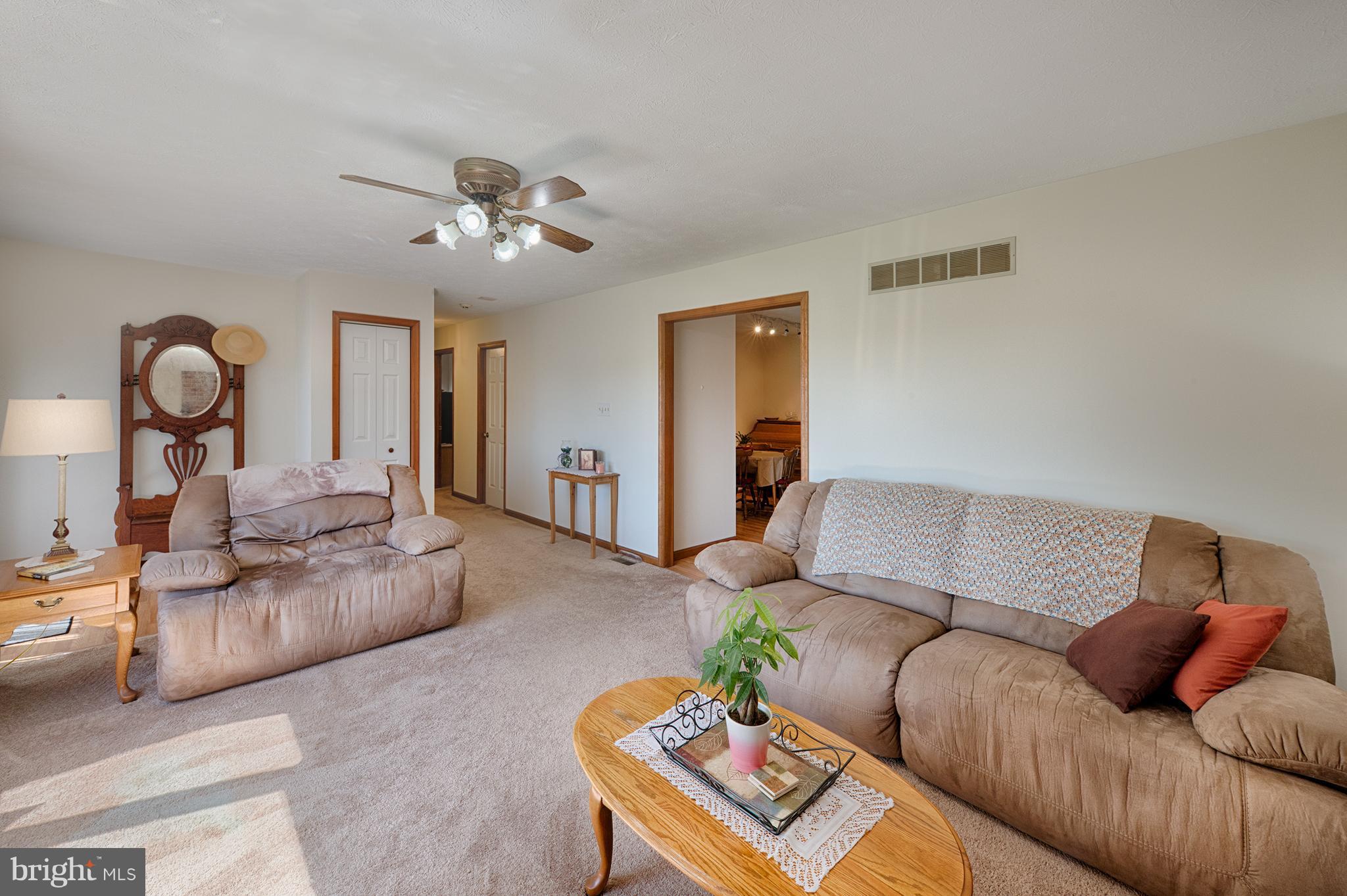 546 Hopewell Road Rising Sun, MD 21911 - Photo 7 of 24 Living Room