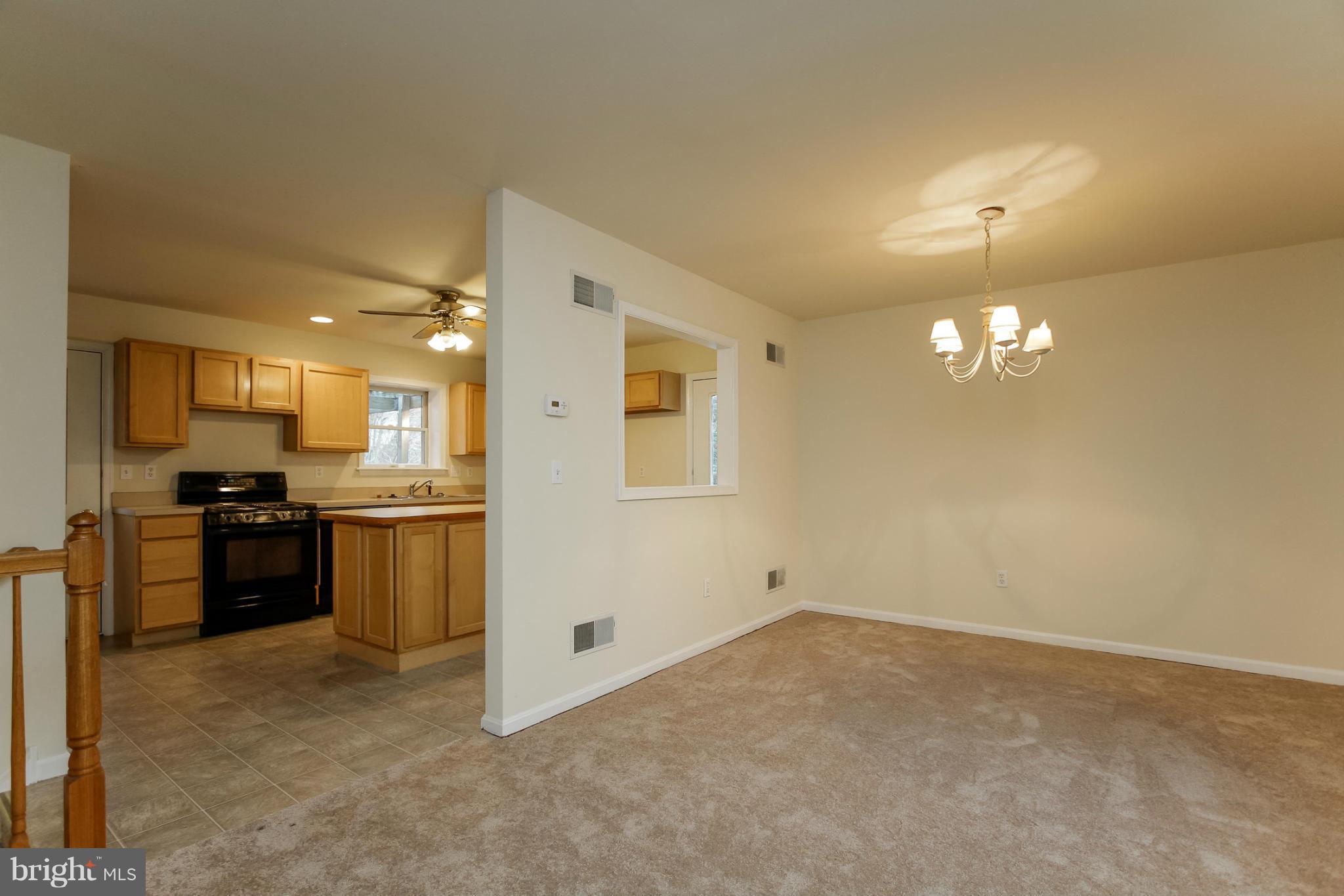 463 Mount Street Rising Sun, MD 21911 - Photo 5 of 22 Living Room