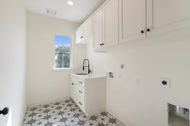 $840,000 | 1213 Northwood Street, Houston, TX 77009